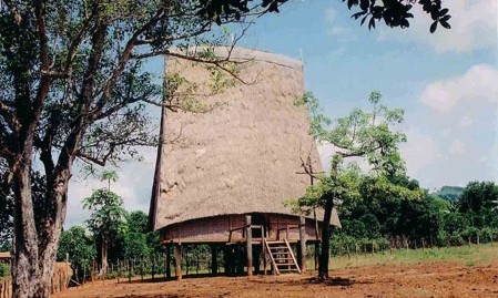 Stelzenhaus: Das Herz der Bana-Gemeinschaft